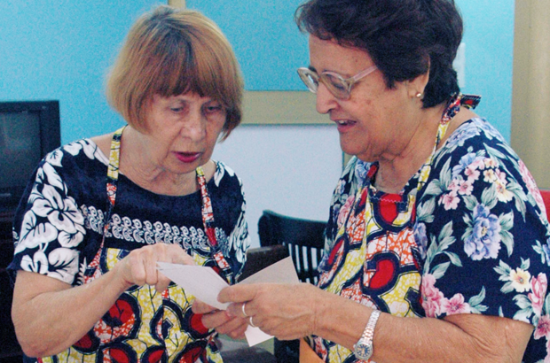 Mitrani Center opens to Cuban Jewish Seniors